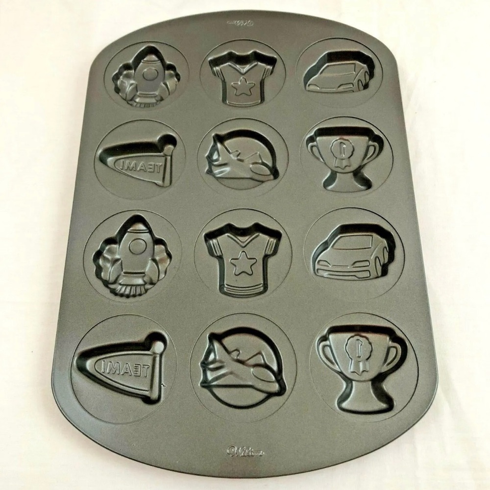 Wilton Space Car Team Trophy Flag Cookie Candy Treat Baking Pan Mold